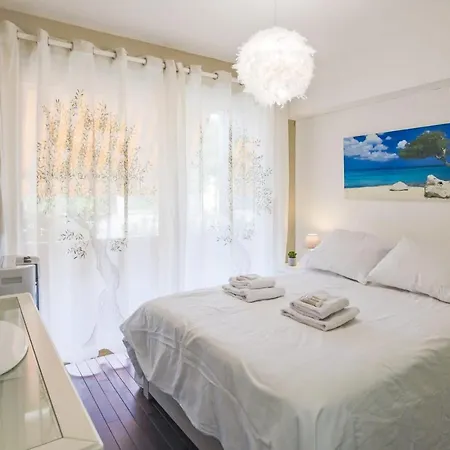 Vaneau 1 Bedroom - Pool - Tennis - Parking *